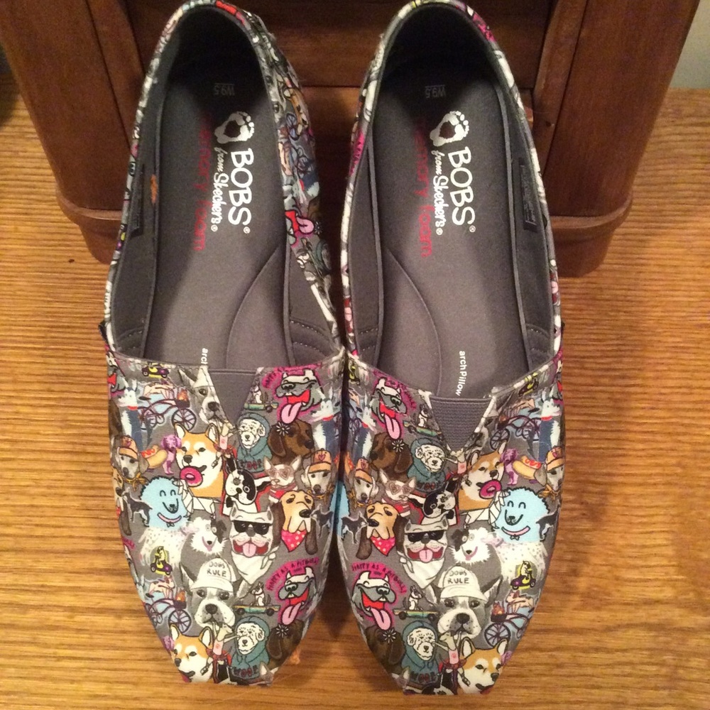 BOBS SKECHERS W/SHIBA INU FLATS